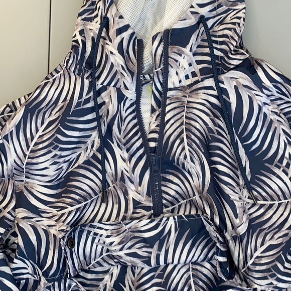 XERISON Floral Wind & Rain Activewear Jacket Size Medium - Picture 7 of 15